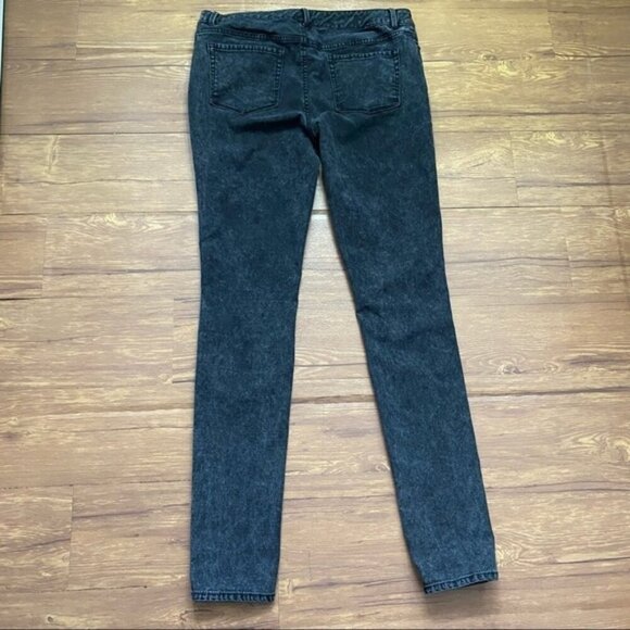 Aritzia Talula Acid Wash Black Jean Size 10 - Picture 2 of 9